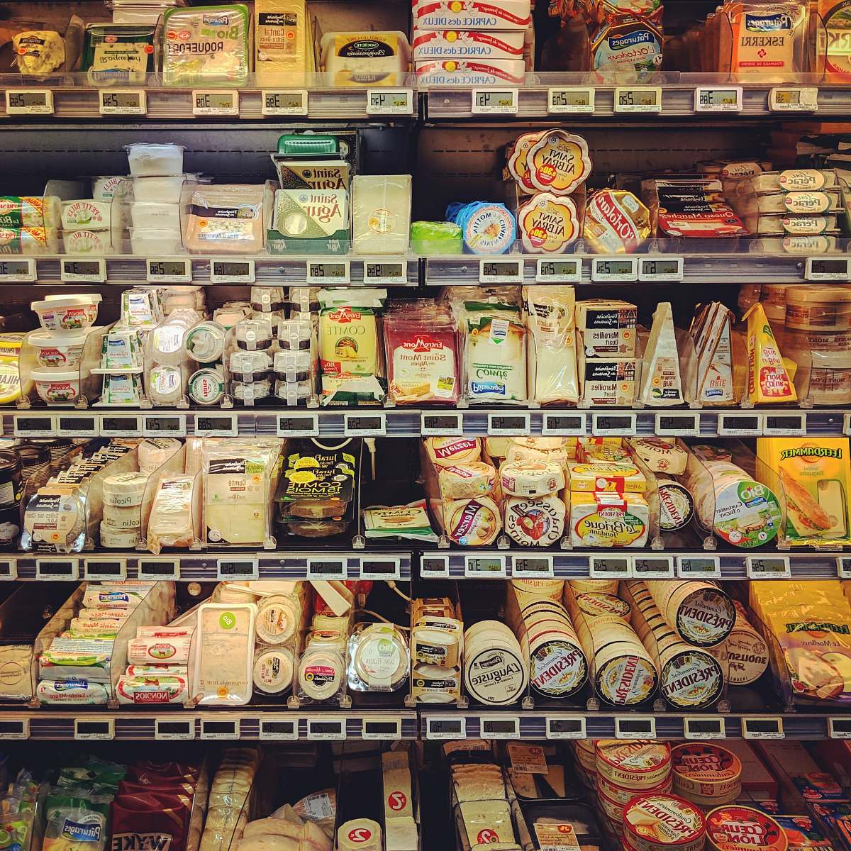 grocery store assorted frozen food supermarket